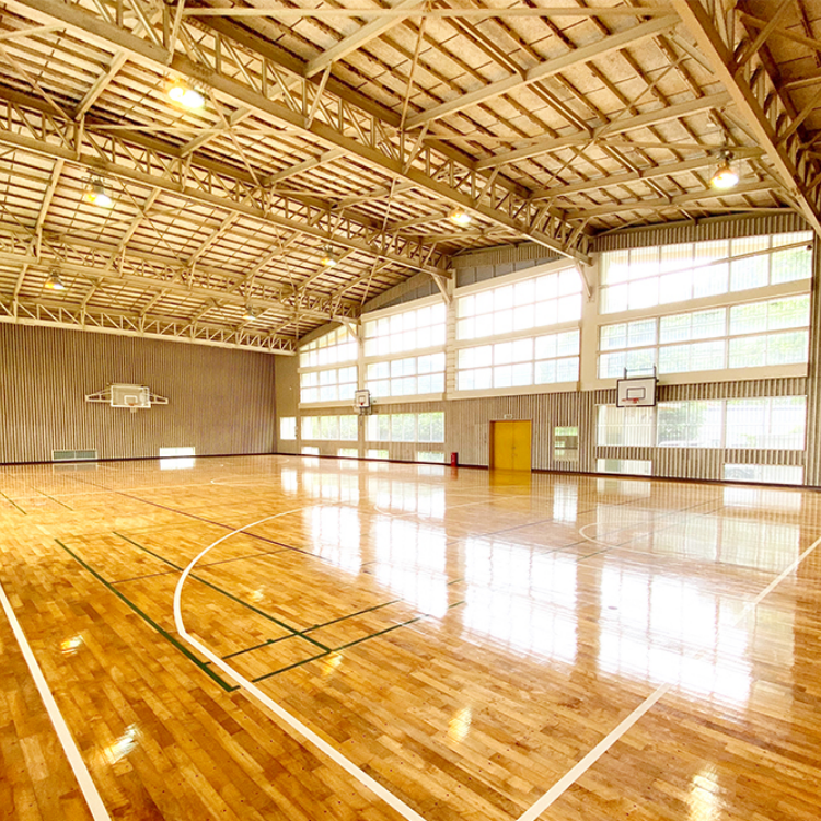 体育館・屋外広場など多様な研修スペース